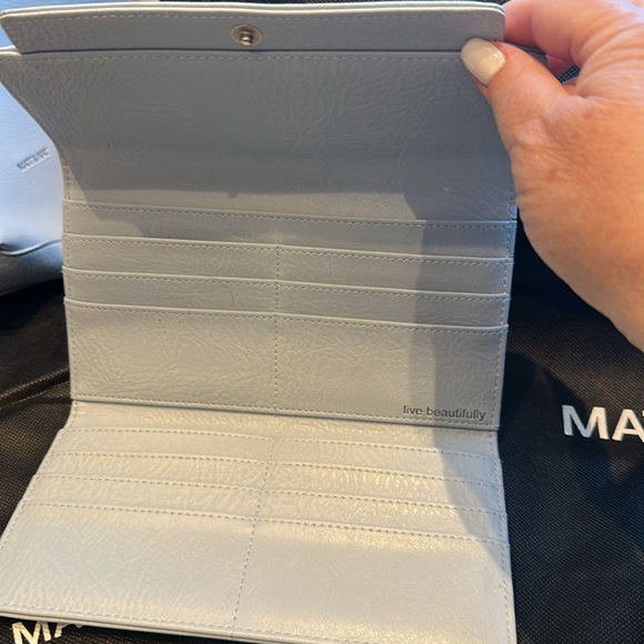 Matt & Nat Koala bucket Bag - Picture 9 of 11